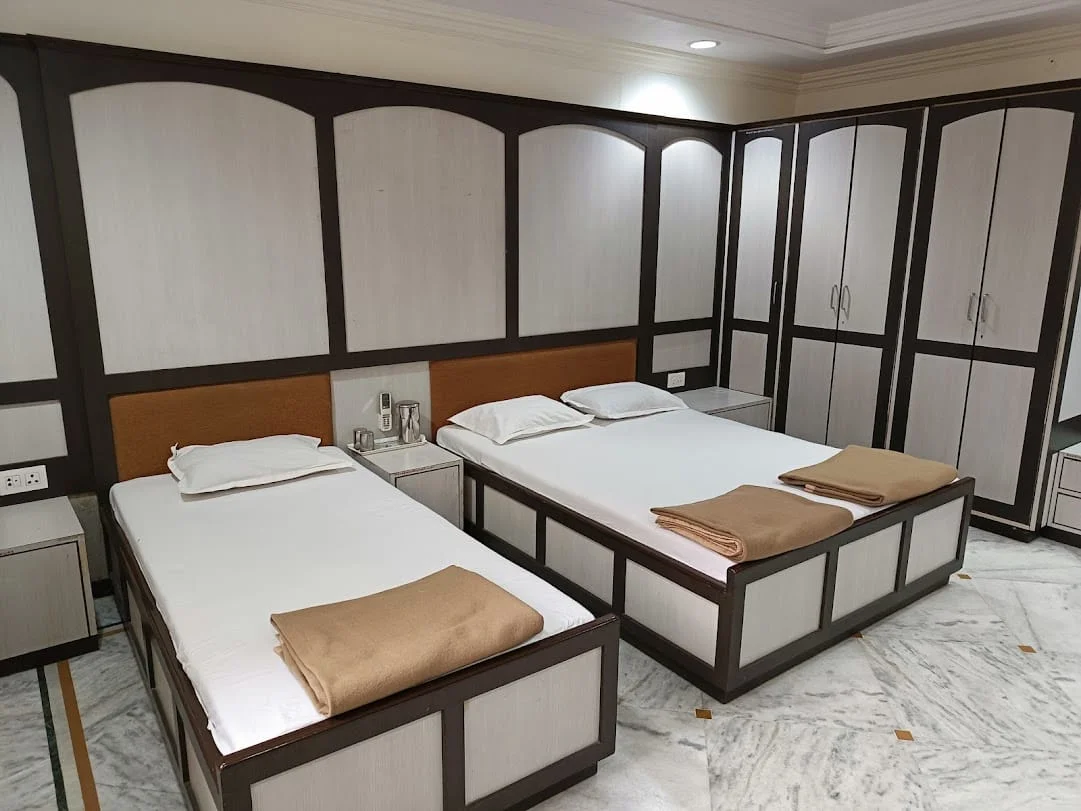 NON-AC ROOM  4 BED